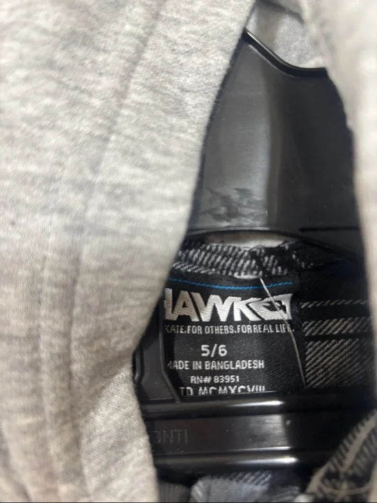 Hawk Set - Picture 2 of 2